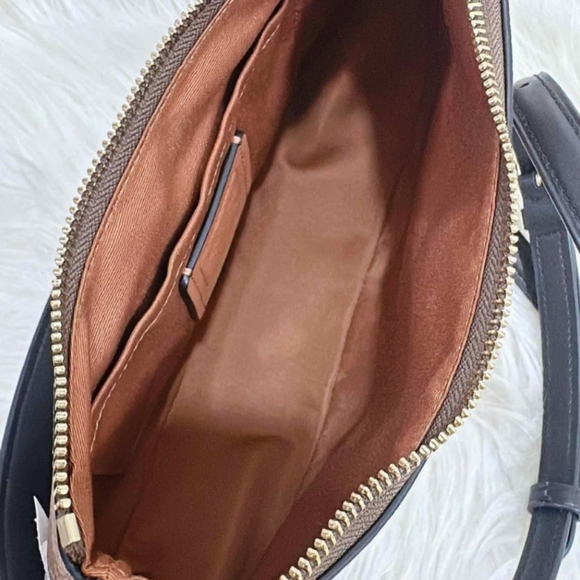 NWT COACH CZ586 Women’s Teri Shoulder Bag Signature Canvas&Leather Floral Print - Picture 6 of 6